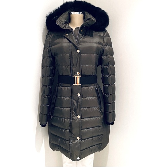 BURBERRY LONDON ABBEYDALE FOX-FUR TRIMMED PUFFER COAT - Picture 2 of 14